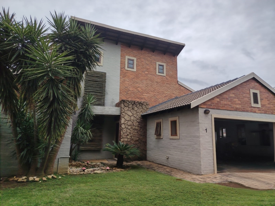 3 Bedroom Property for Sale in Waterval East North West